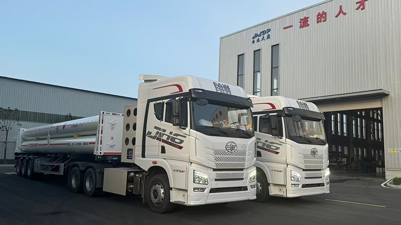 9-Pipe High-Pressure CNG Tube Trailer