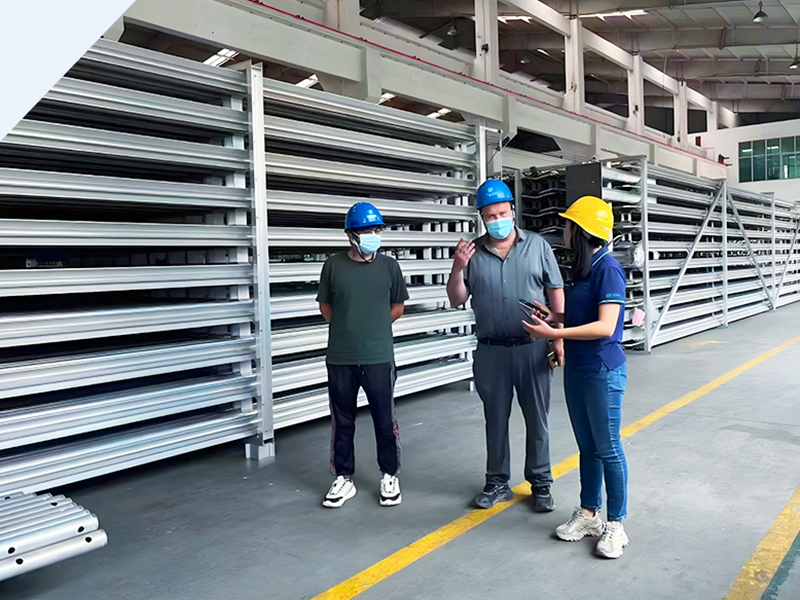 cryogenic equipment supplier engineering team meeting for LNG storage tank project support