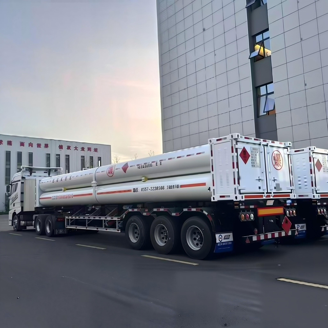 12 Pipes CNG Tube Trailer​