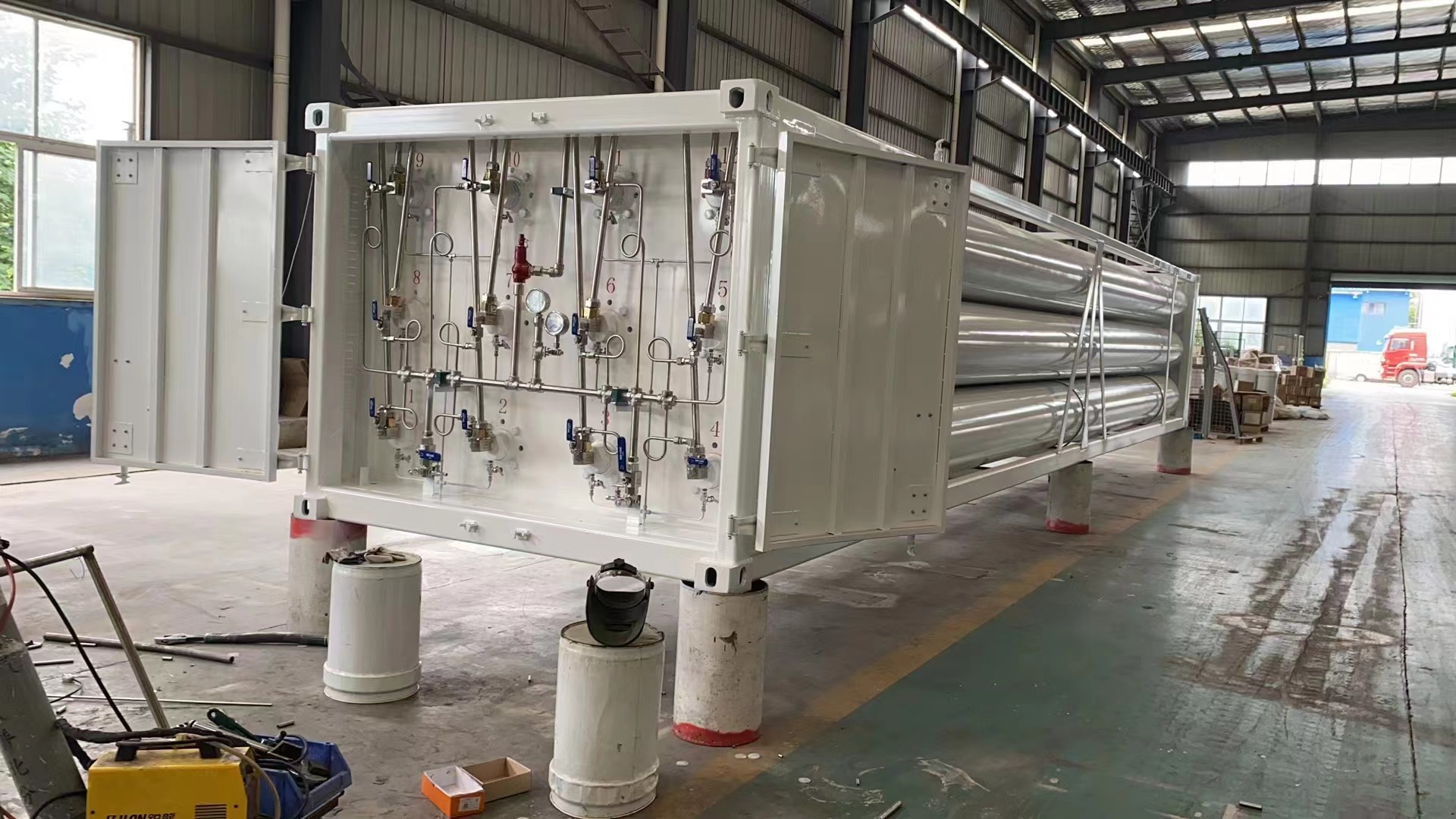 9 Pipes CNG Tube Trailer​