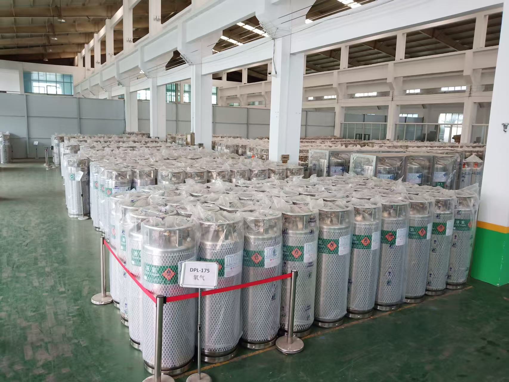 Vacuum-Insulated 175L Dewar Flask